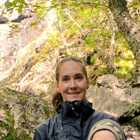 Meet your Posher, Heidi - Picture 1 of 1